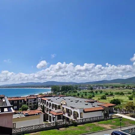 плаж червенка * تشيرنوموريتس